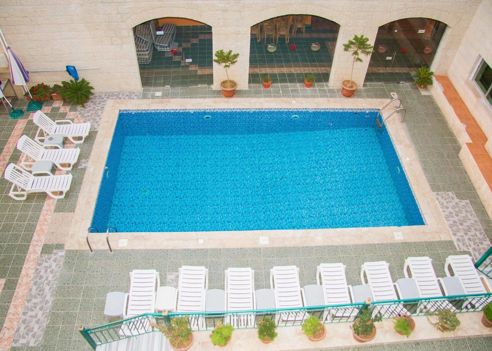 Al Anbat Hotel & Restaurant Wadi Musa Exterior foto